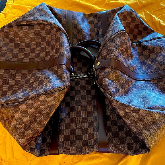 Like New Louis Vuitton Bandouliere 55 w/strap - Picture 1 of 13